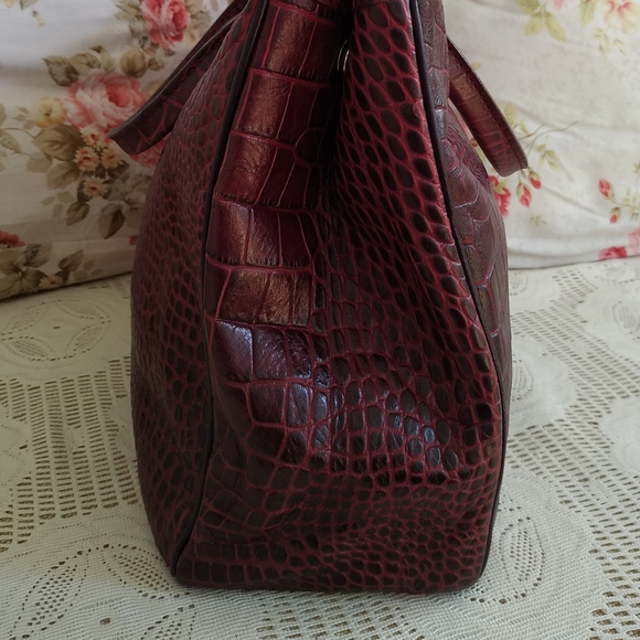 LongChamp Dark Red Croc Embossed leather Bag - Picture 15 of 17
